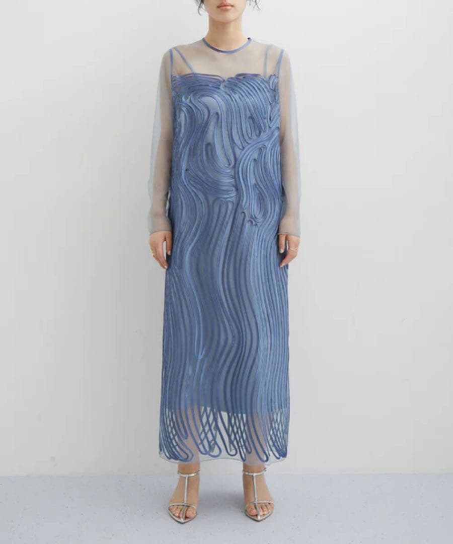 【オケージョン対応】ラインアートシアーワンピース