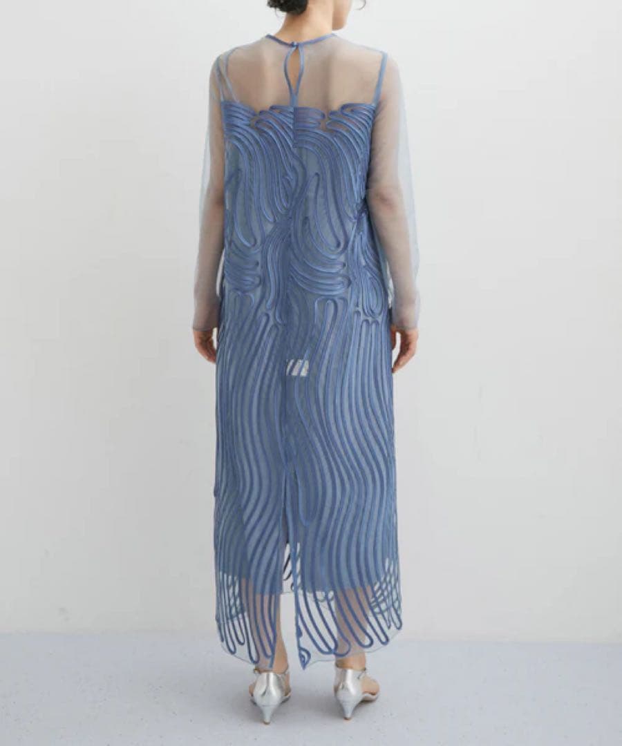 【オケージョン対応】ラインアートシアーワンピース