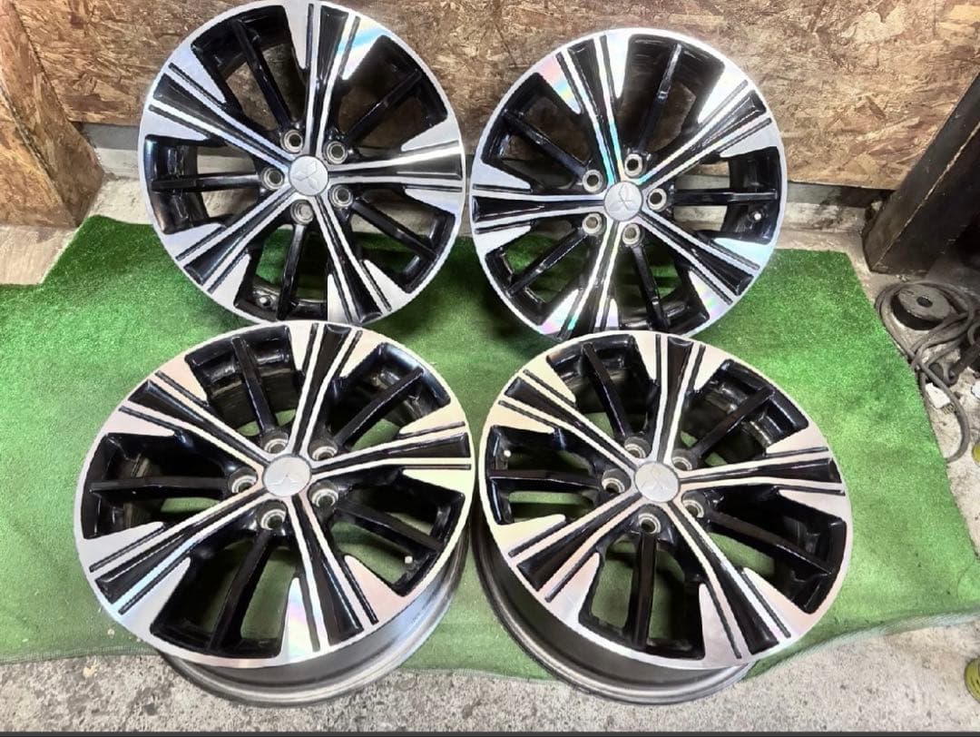 三菱純正　18インチX7J+38　エクリプスクロス