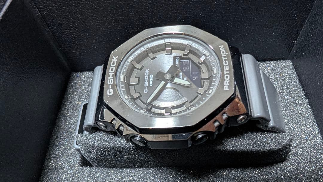 カシオ GM-S2100B-8AJF ダークグレー Gショック
