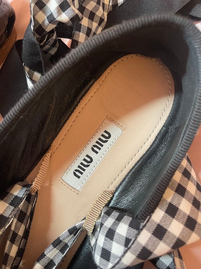 【最終値下げ】 miumiu バレエシューズ 37サイズ (23.5) 美品