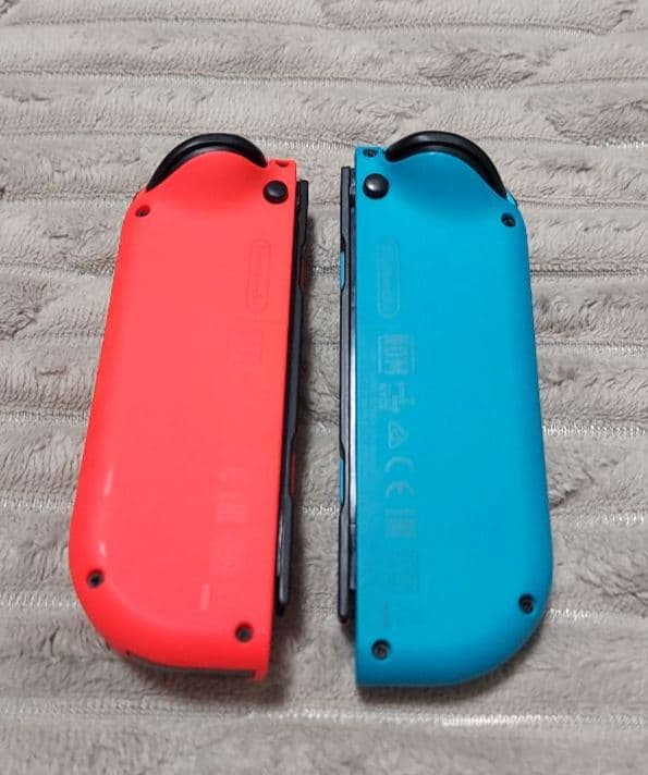 特価品　Nintendo Switch 本体 ブルーレッド Joy-Con