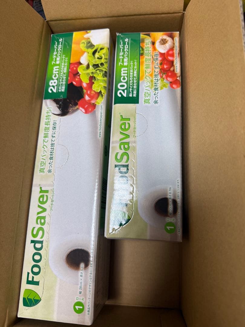 FoodSaver V2240 真空保存機と袋 28cm 2本20cm 2本