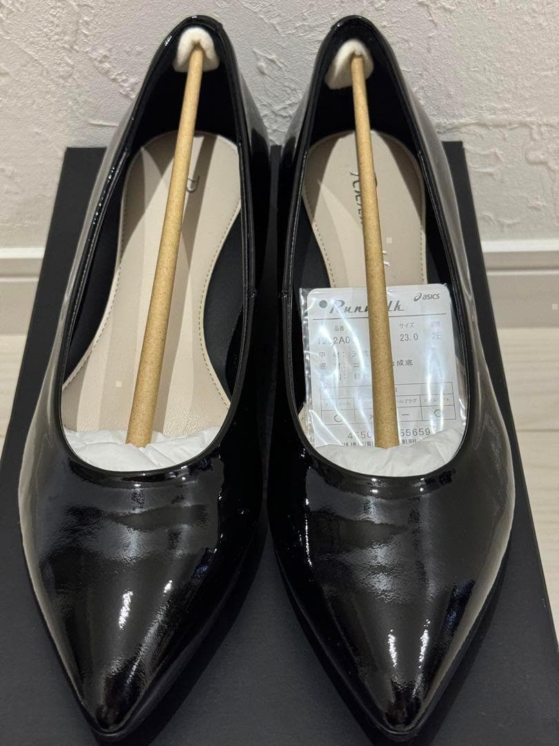 エナメル　パンプス ローヒール機能 アーモンドトゥ 天然皮革　ブラック