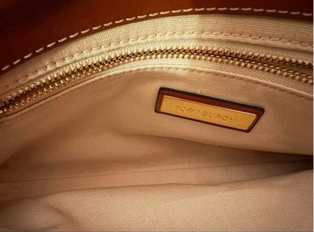 【新品未使用】Tory Burch レザー クラッチバッグ