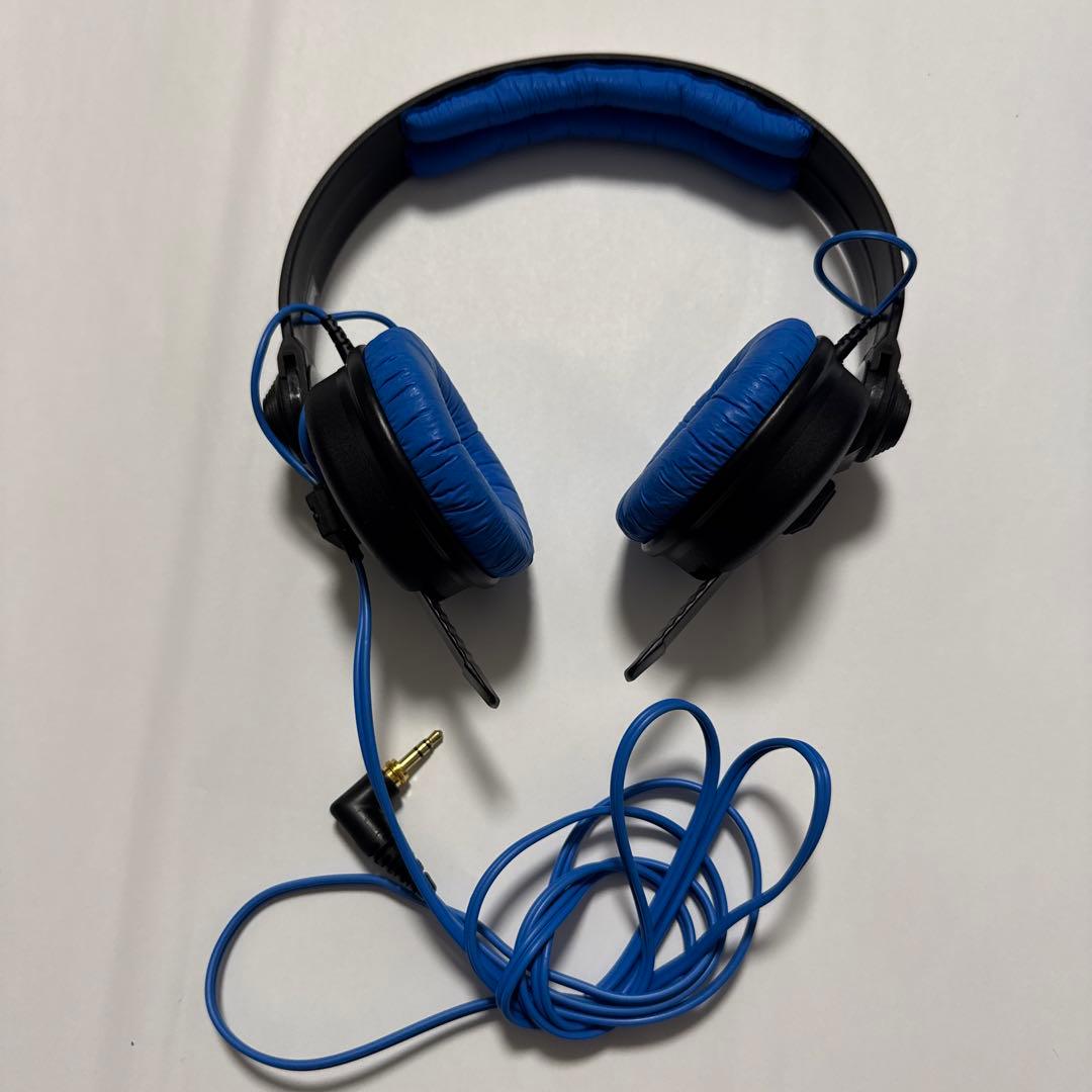 ヘッドホン HD25 by adidas Originals