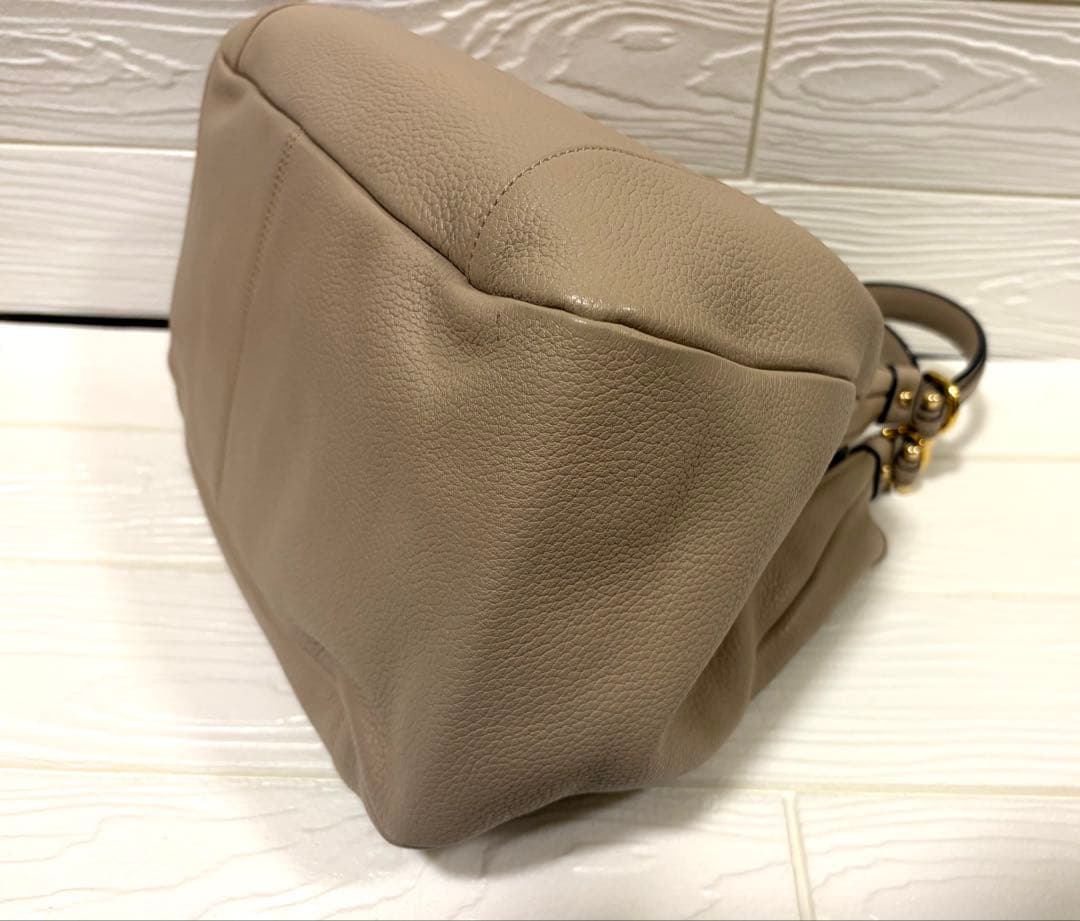 【美品】ロエベ カリエ ホーボー ベージュ　LOEWE