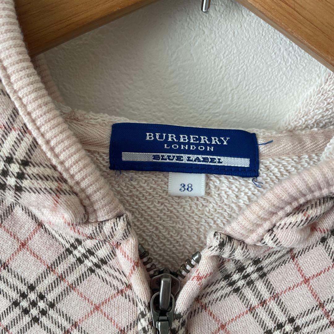 バーバリーブルーレーベルピンク チェック柄パーカー