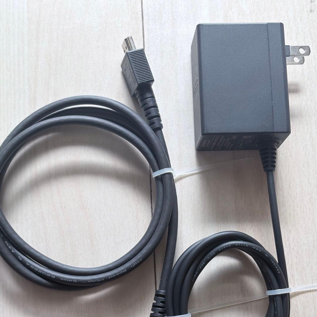 Nintendo Switch 本体 カラフル Joy-Con 付属品付き