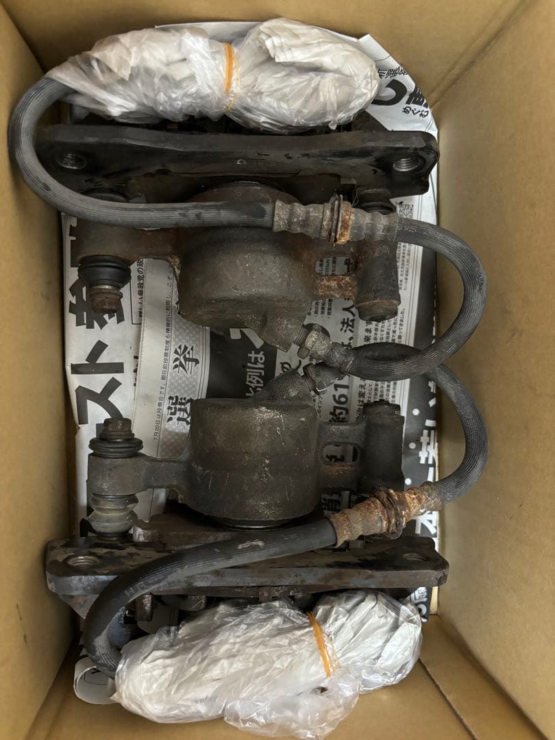 AE86 ブレーキキャリパー フロント