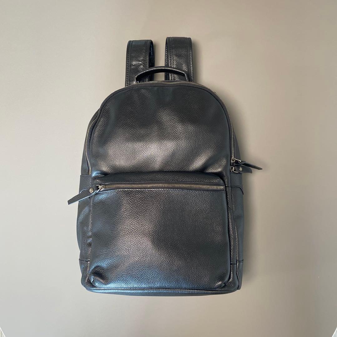 【極美品】ブラックレザーリュック