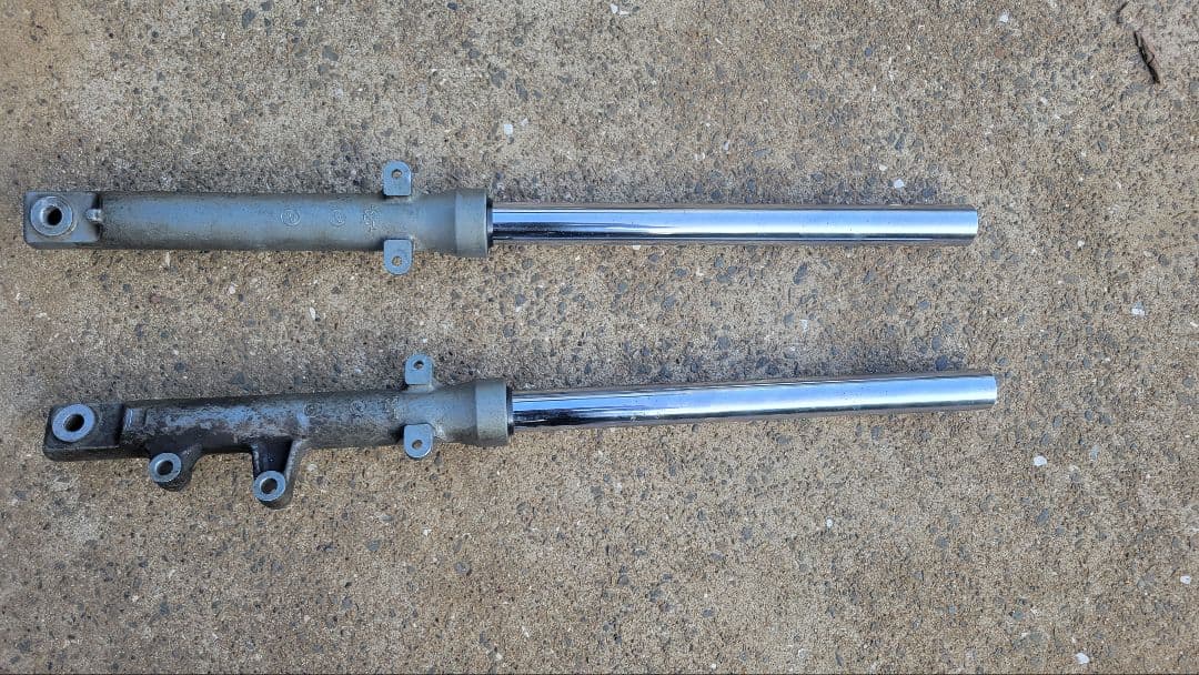 tzm50r フロントフォーク