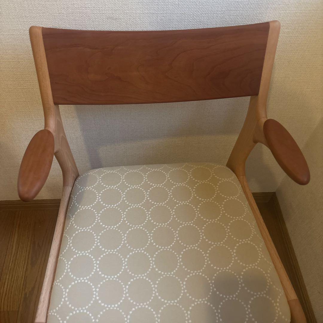 ミナペルホネン生地　enstol国産無垢材 ダイニングチェア　ベージュ