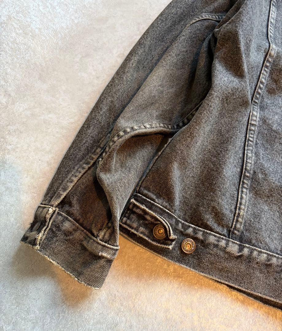 ぱ*だ様 リーバイス　70507 先染め　USA製　size M