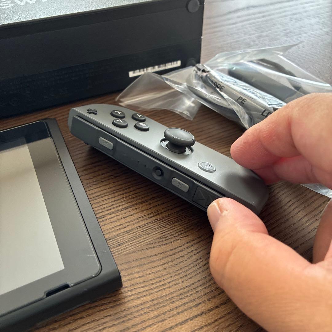 Nintendo Switch ニンテンドースイッチ 本体 グレー ソフト付き