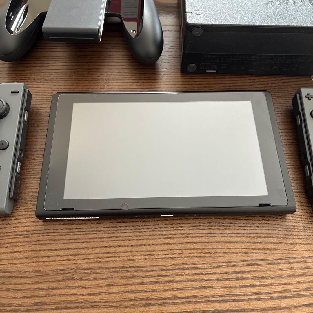 Nintendo Switch ニンテンドースイッチ 本体 グレー ソフト付き