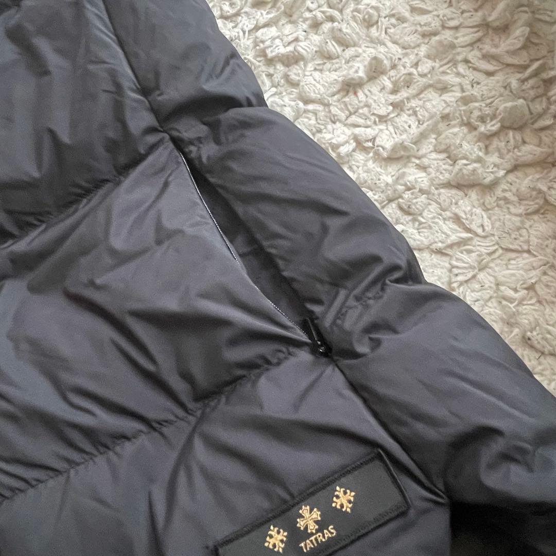 【美品】TATRASリバーシブル ダウンベストタグ付