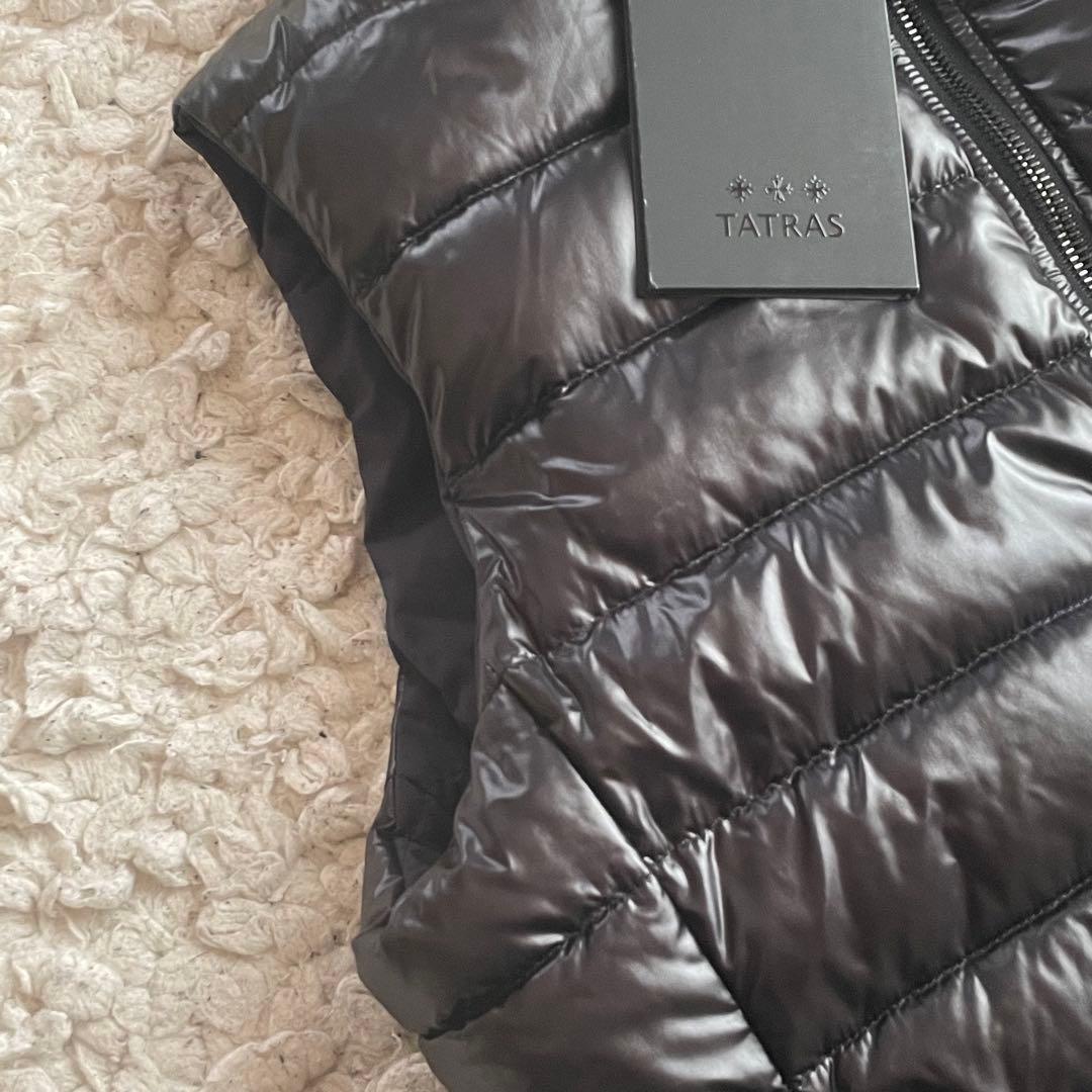 【美品】TATRASリバーシブル ダウンベストタグ付