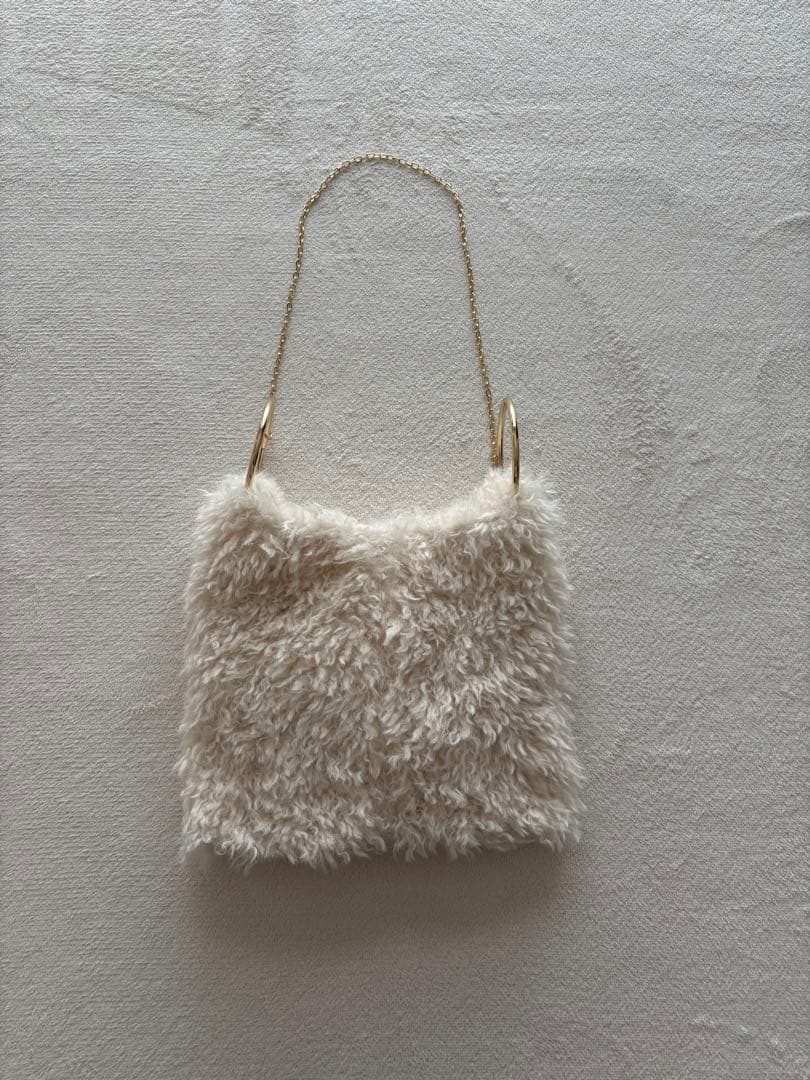 ガリャルダガランテ　エコファーリングバック　オフホワイト