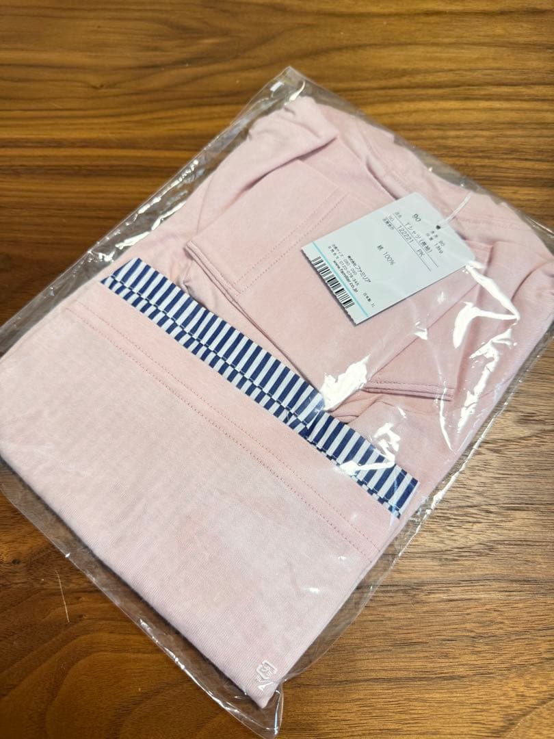 ☆新品未使用未開封☆ファミリア　いちご　長袖Tシャツ　サイズ90