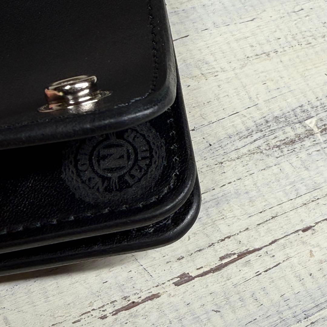 F プロフィールご覧ください。ページ