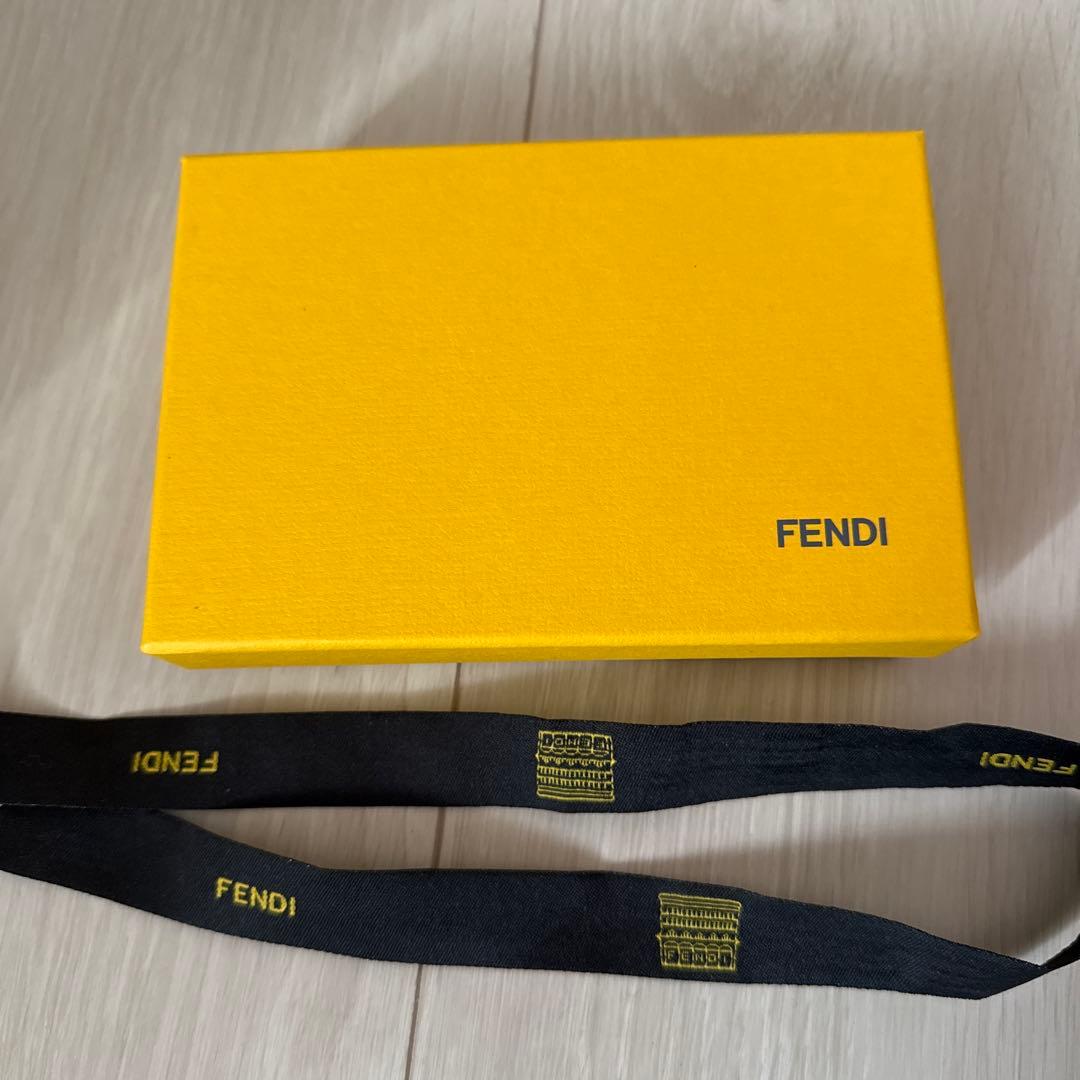FENDI ハート型ケース