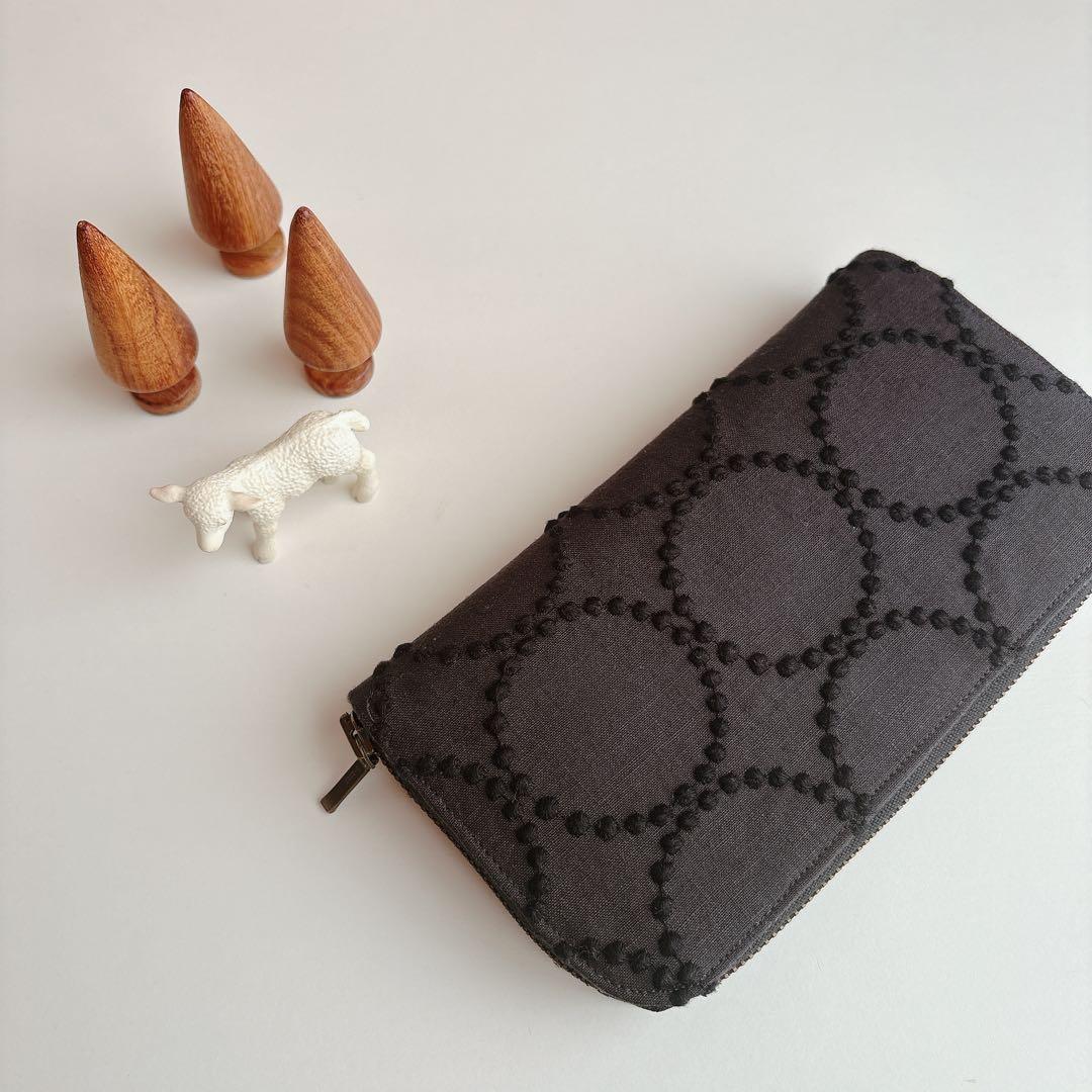 ☆ミナペルホネン☆ラウンドファスナー長財布☆ハンドメイド