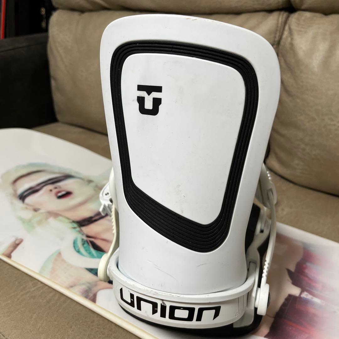 CAPiTA DEFENDERS OF AWESOME 154×UNION M