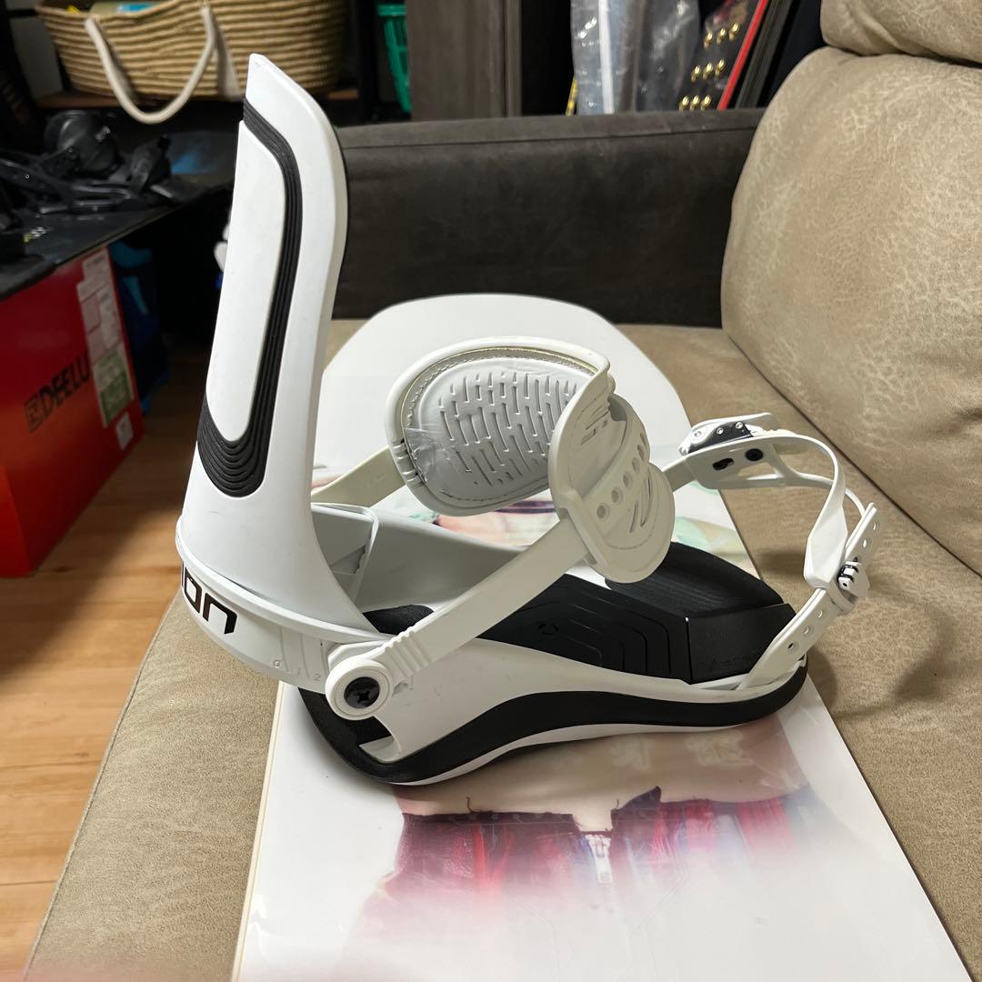 CAPiTA DEFENDERS OF AWESOME 154×UNION M