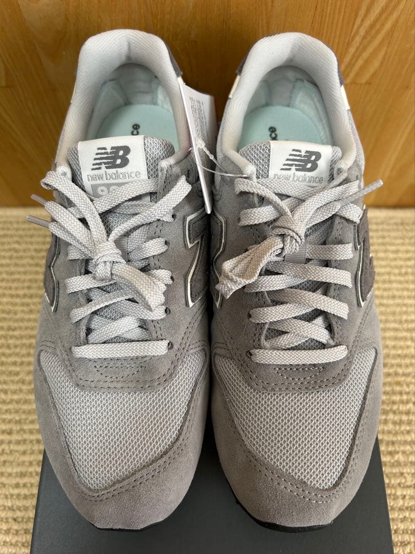 ニューバランス スニーカー 996 レディース　24.5㌢　グレー　タグ付き
