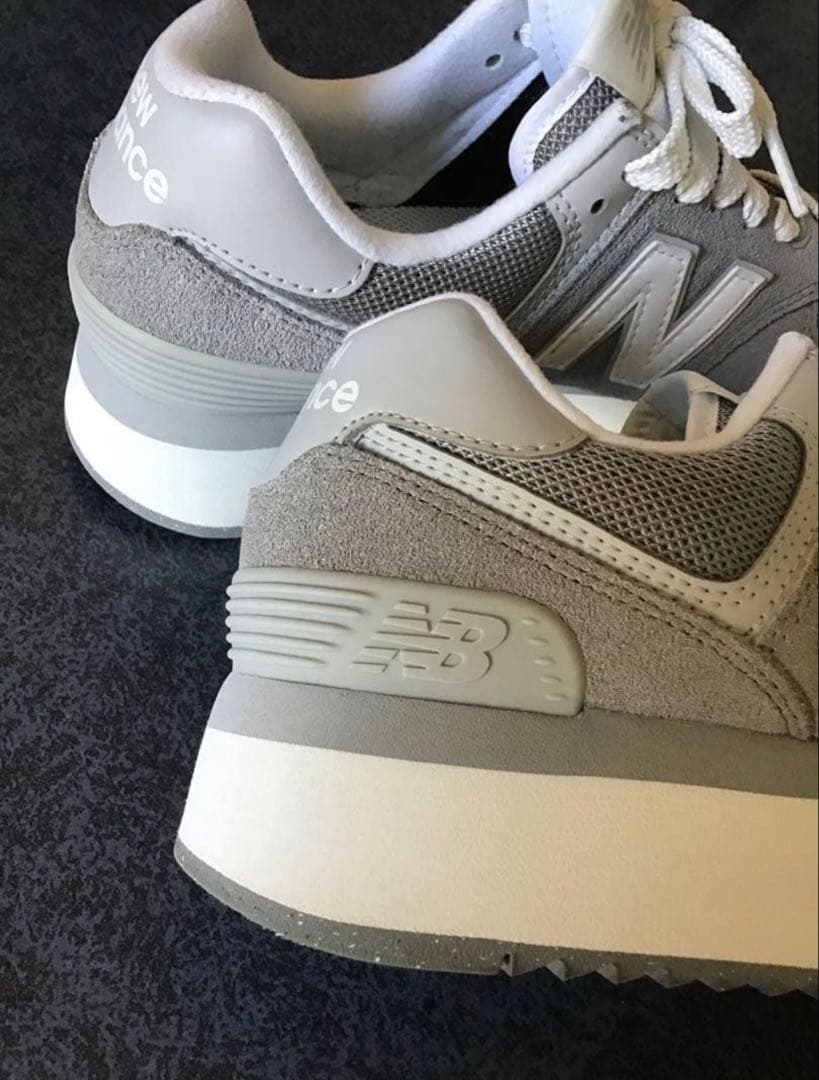 1/31まで大幅値引き❗️ NBニューバランス厚底スニーカー574 24.5