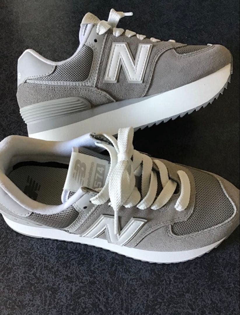 1/31まで大幅値引き❗️ NBニューバランス厚底スニーカー574 24.5