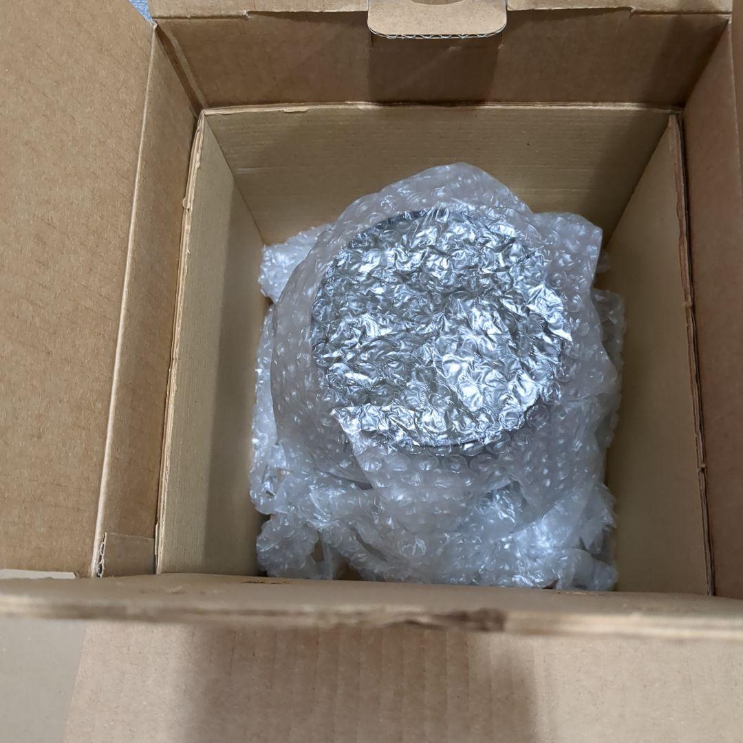 Échasse Vase, MENU Small スモーク フラワーベース