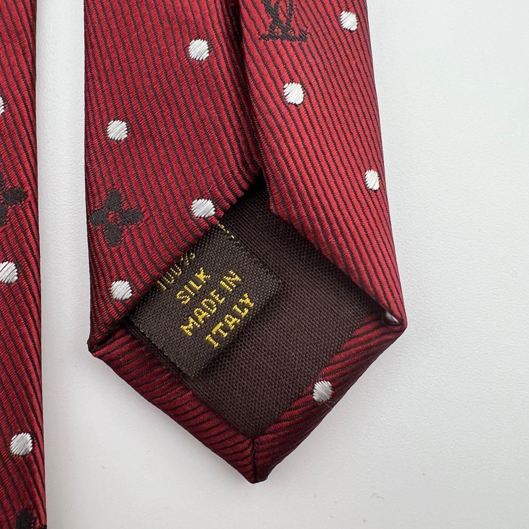 新品同様　ルイヴィトン モノグラム×ドット柄 シルクネクタイ レッド