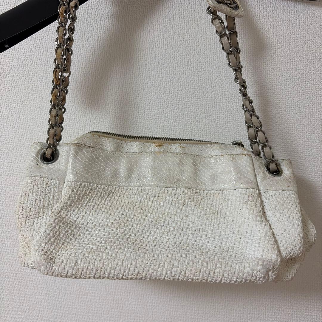 CHANEL ホワイトツイード ショルダーバッグ