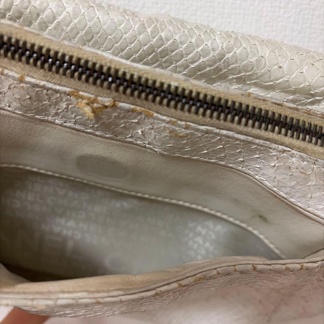 CHANEL ホワイトツイード ショルダーバッグ