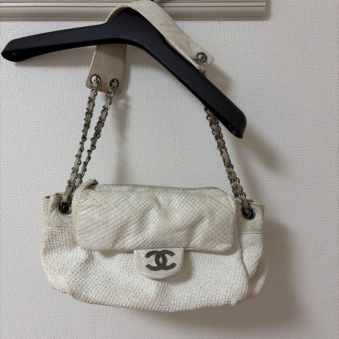 CHANEL ホワイトツイード ショルダーバッグ