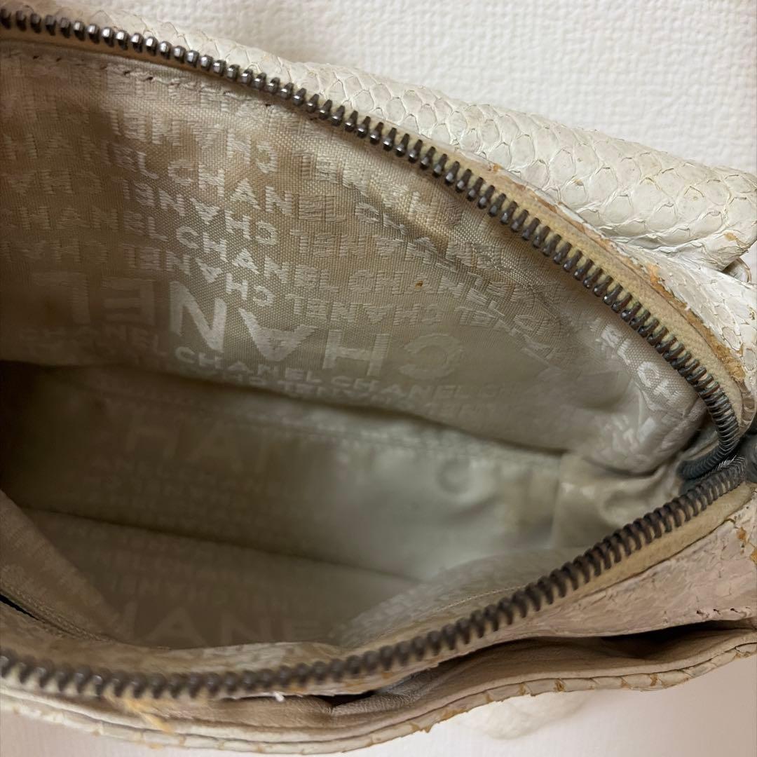 CHANEL ホワイトツイード ショルダーバッグ