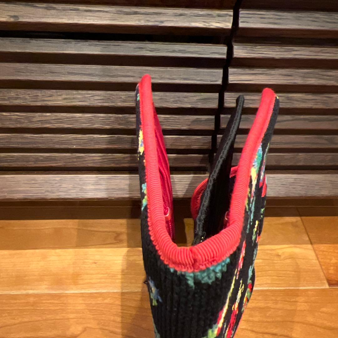 フェイラー ハイジ　母子手帳ケース　マルチケース　黒×赤