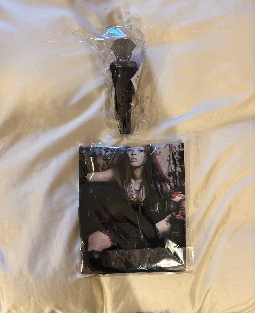 ちゃんみなAOD4のTシャツ(XL)とLIGHT