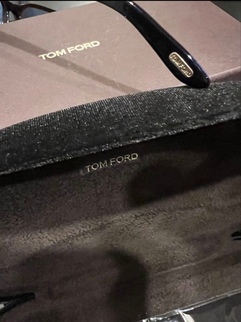 トムフォード　サングラス　TF5288