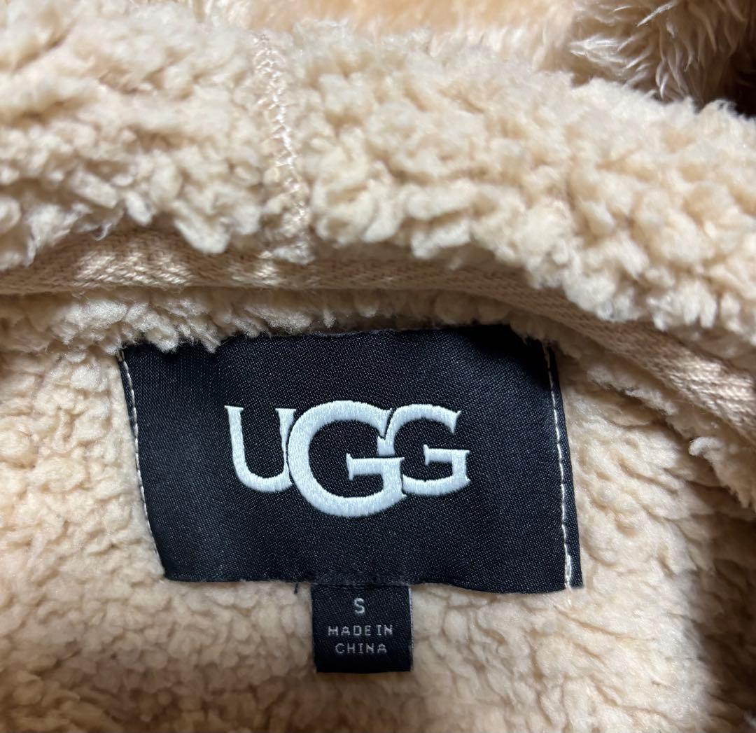UGG フリース フード付きパーカー ベージュ