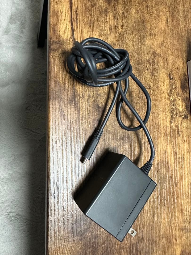 2024年製　Nintendo Switch Lite グレー 本体 充電器付き