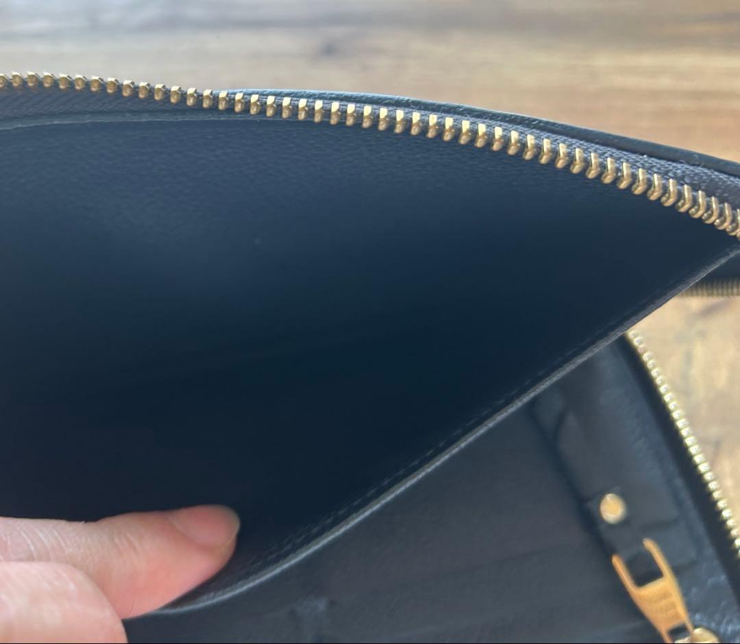 ルイ・ヴィトン アンプラント ジッピーウォレットブラック