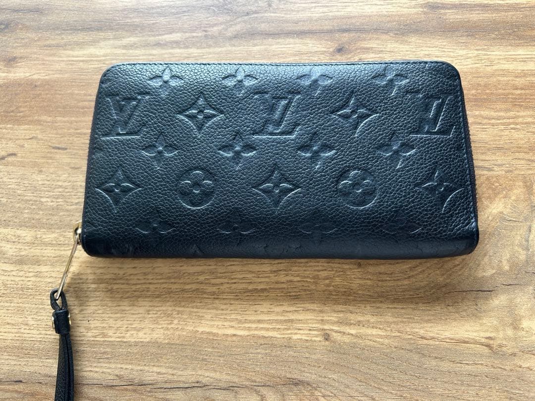 ルイ・ヴィトン アンプラント ジッピーウォレットブラック