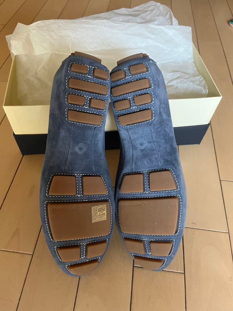 （新品）LARDINIスウェードメンズドライビングシューズ42インディゴブルー
