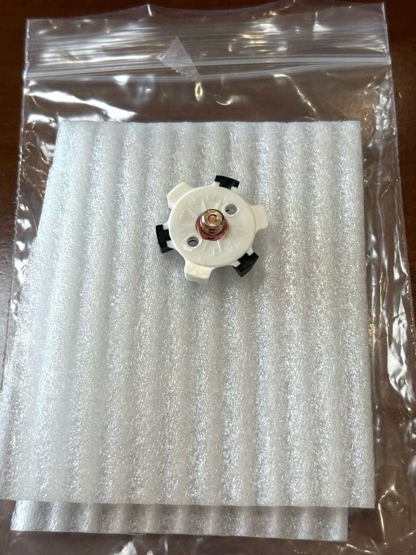 【美品】派手そうで質素パーリーゲイツゴルフシューズ 24 ロゴ 迷彩 レディース