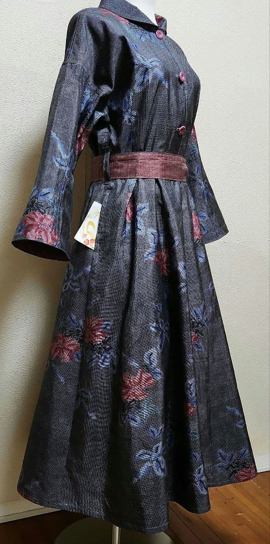 正絹柄大島紬着物リメイク被りタイプウエスト迄前開きフレアーワンピースリボン付き