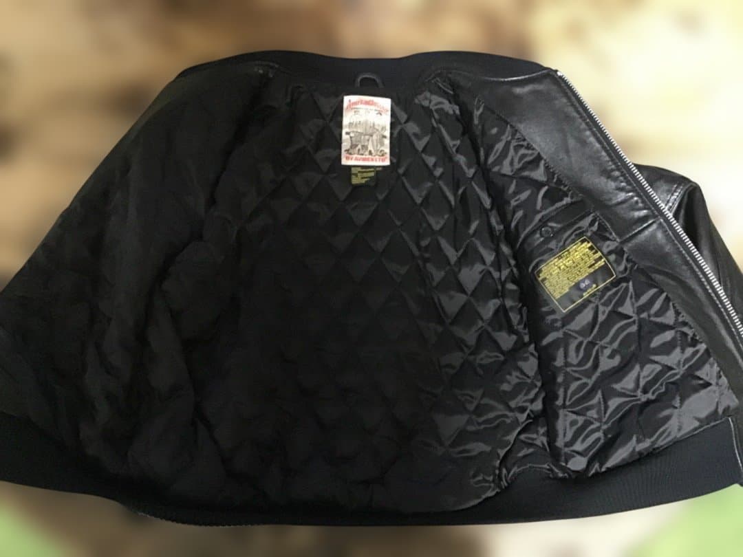 AVIREX ブラックレザー スタジャン　【美品】