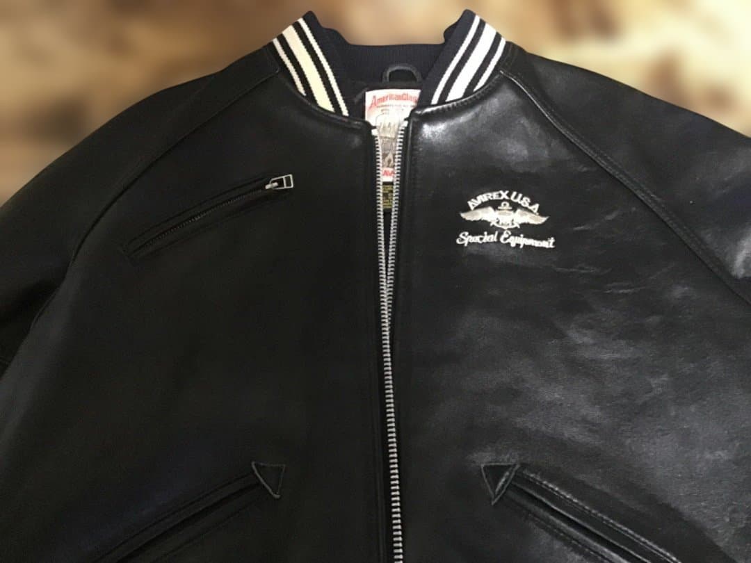 AVIREX ブラックレザー スタジャン　【美品】